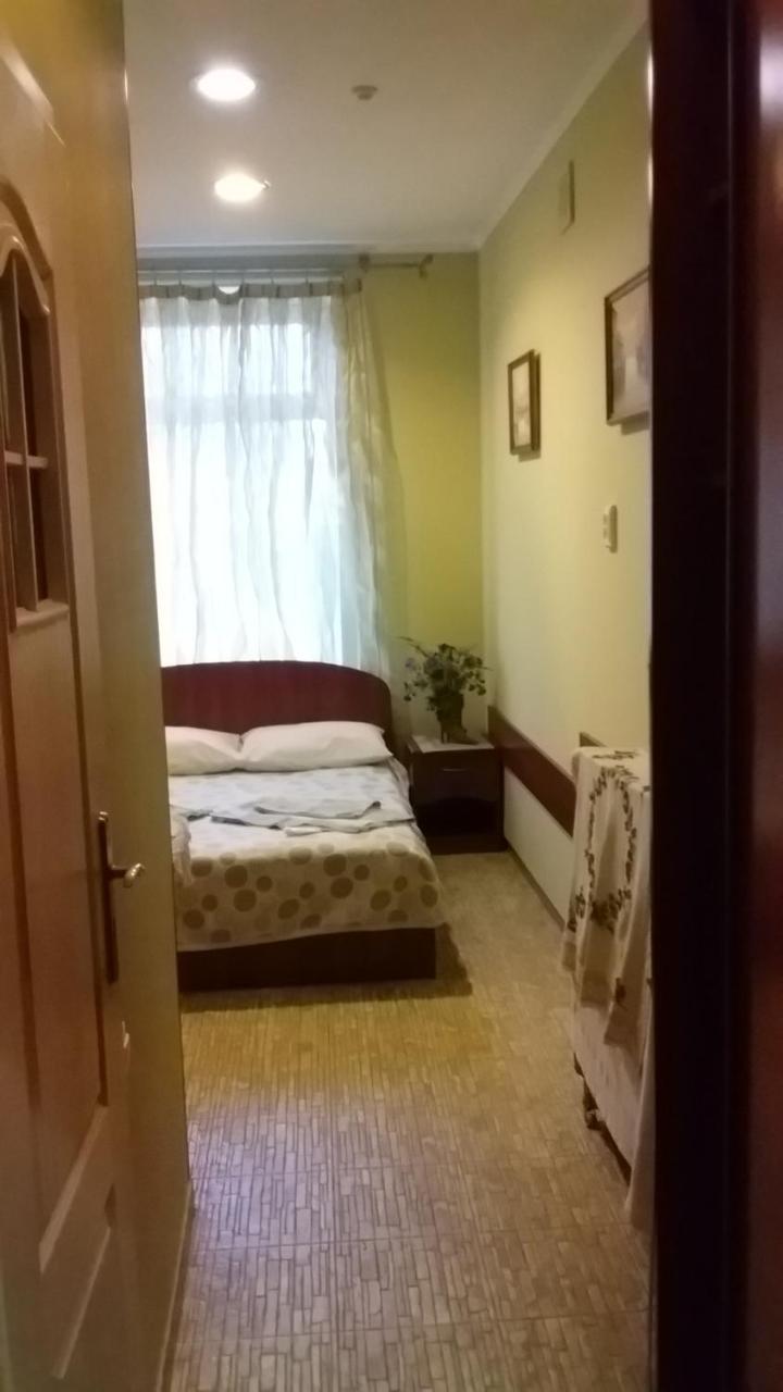Мини-Отель Боярка Boyarka Buitenkant foto